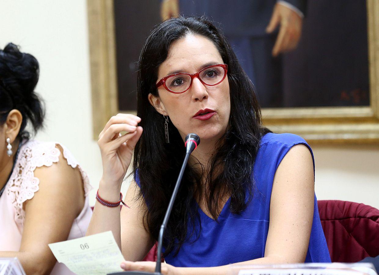 Entrevista a Marisa Glave: La crisis política y judicial desde el Congreso - Revista Argumentos - Revista Argumentos